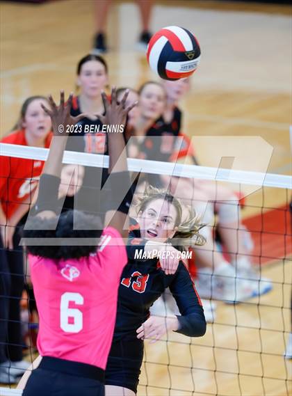Thumbnail 2 in Glynn Academy vs Jonesboro (2023 GHSA 6A Round 1) photogallery.