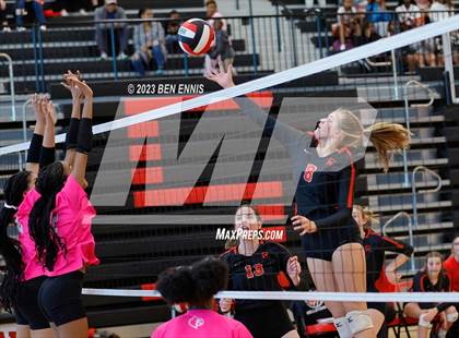Thumbnail 1 in Glynn Academy vs Jonesboro (2023 GHSA 6A Round 1) photogallery.