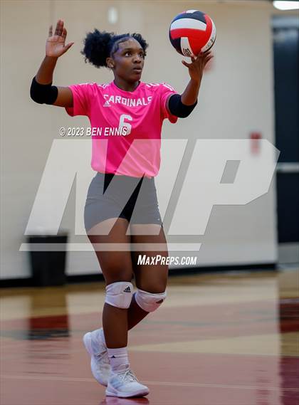 Thumbnail 2 in Glynn Academy vs Jonesboro (2023 GHSA 6A Round 1) photogallery.
