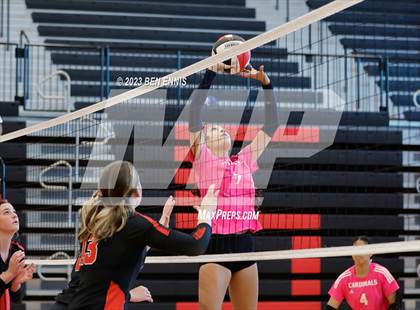 Thumbnail 3 in Glynn Academy vs Jonesboro (2023 GHSA 6A Round 1) photogallery.
