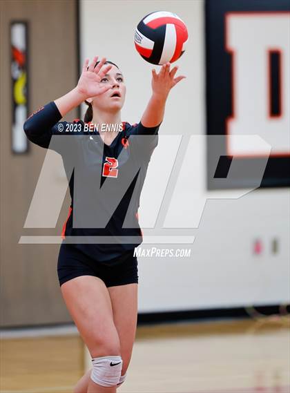 Thumbnail 2 in Glynn Academy vs Jonesboro (2023 GHSA 6A Round 1) photogallery.