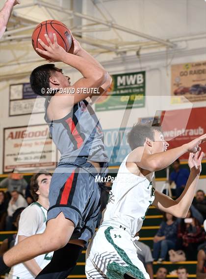 Thumbnail 3 in Fairfield vs. Ponderosa (Jack Scott) photogallery.