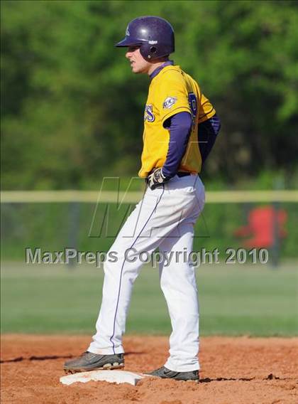Thumbnail 1 in Rocky Point @ Islip (Section 11 Class A Quarterfinal) photogallery.