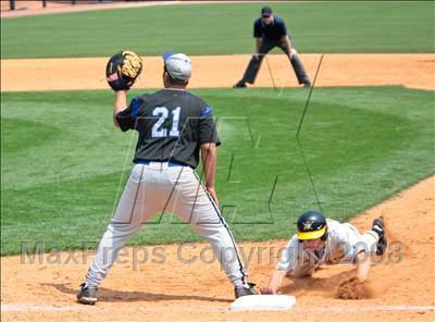 Thumbnail 3 in Cherryville vs. Topsail (NCHSAA State 1A Final) photogallery.