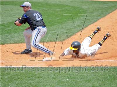 Thumbnail 1 in Cherryville vs. Topsail (NCHSAA State 1A Final) photogallery.