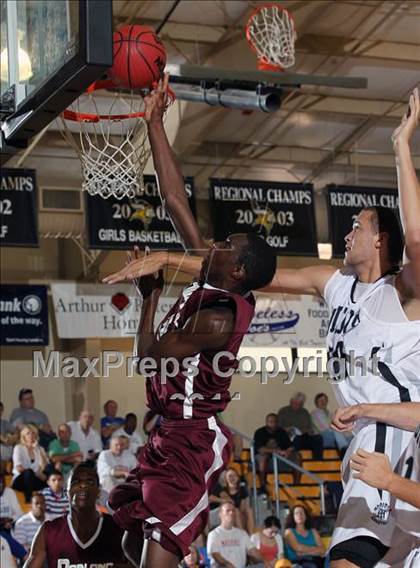 Thumbnail 2 in Cape Coral Mariner vs. Miami Norland (City of Palms Classic) photogallery.