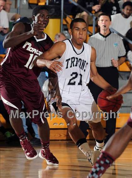 Thumbnail 1 in Cape Coral Mariner vs. Miami Norland (City of Palms Classic) photogallery.