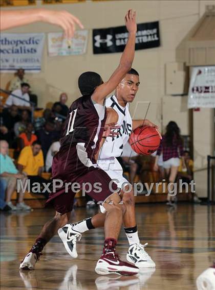 Thumbnail 3 in Cape Coral Mariner vs. Miami Norland (City of Palms Classic) photogallery.