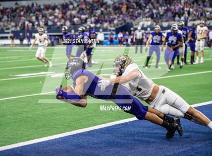 Thumbnail 1 in Stephenville vs. LBJ Austin (UIL 4A D1 Final) photogallery.