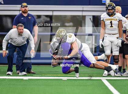 Thumbnail 2 in Stephenville vs. LBJ Austin (UIL 4A D1 Final) photogallery.