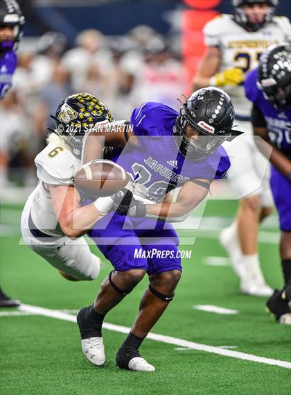 Thumbnail 2 in Stephenville vs. LBJ Austin (UIL 4A D1 Final) photogallery.