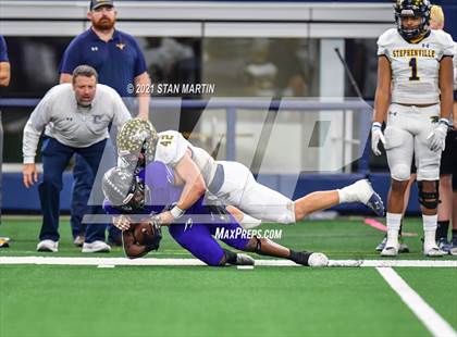 Thumbnail 3 in Stephenville vs. LBJ Austin (UIL 4A D1 Final) photogallery.