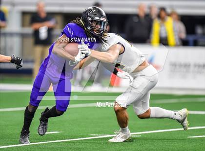 Thumbnail 3 in Stephenville vs. LBJ Austin (UIL 4A D1 Final) photogallery.