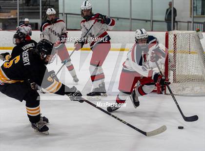 Thumbnail 1 in Quaker Valley @ Shaler Area photogallery.