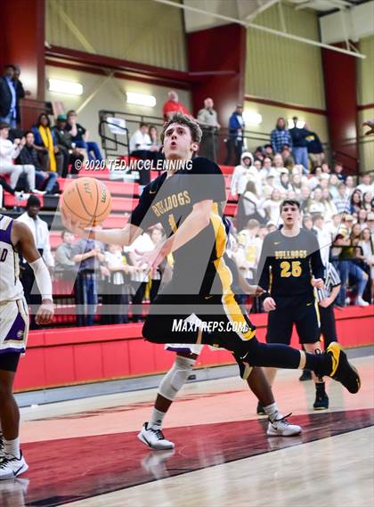 Thumbnail 2 in England vs. Quitman (AAA 2A Regional Playoff) photogallery.