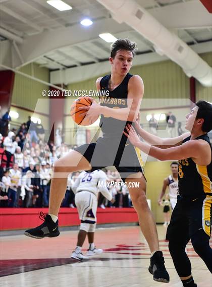 Thumbnail 1 in England vs. Quitman (AAA 2A Regional Playoff) photogallery.