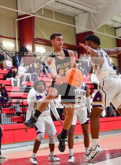 Thumbnail 3 in England vs. Quitman (AAA 2A Regional Playoff) photogallery.