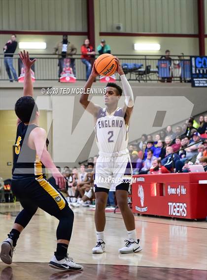 Thumbnail 1 in England vs. Quitman (AAA 2A Regional Playoff) photogallery.