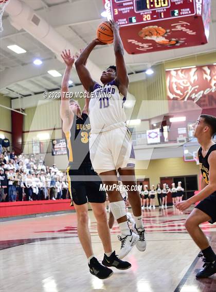 Thumbnail 3 in England vs. Quitman (AAA 2A Regional Playoff) photogallery.