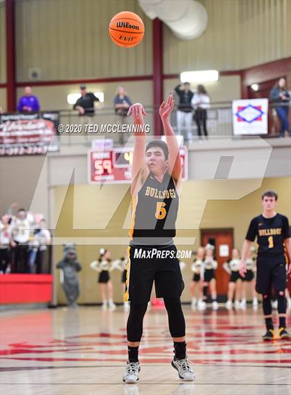 Thumbnail 1 in England vs. Quitman (AAA 2A Regional Playoff) photogallery.
