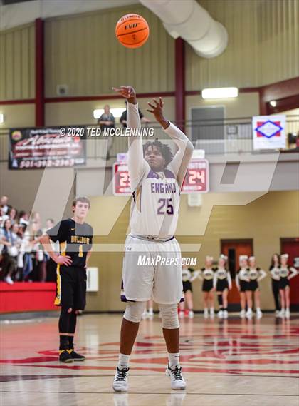 Thumbnail 2 in England vs. Quitman (AAA 2A Regional Playoff) photogallery.