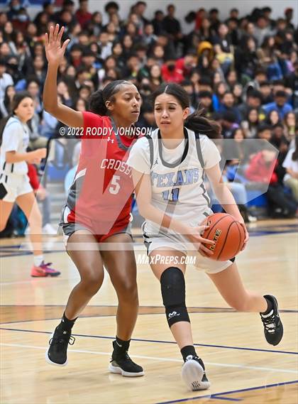 Thumbnail 1 in Sam Rayburn vs Crosby (McDonald's Texas Invitational) photogallery.