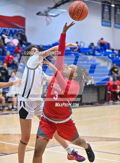Thumbnail 3 in Sam Rayburn vs Crosby (McDonald's Texas Invitational) photogallery.