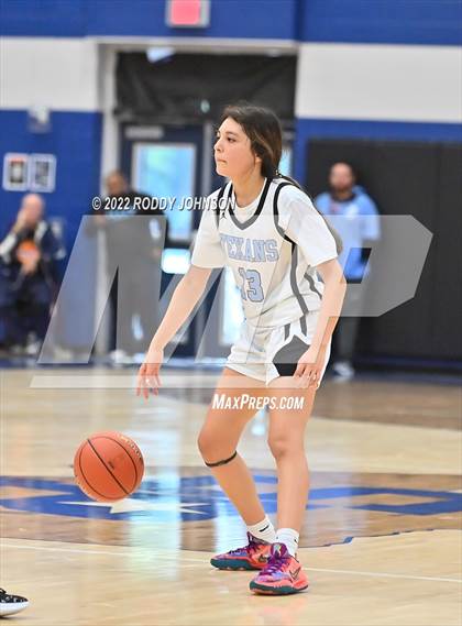 Thumbnail 2 in Sam Rayburn vs Crosby (McDonald's Texas Invitational) photogallery.