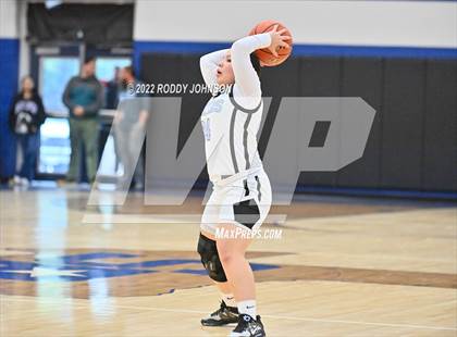 Thumbnail 2 in Sam Rayburn vs Crosby (McDonald's Texas Invitational) photogallery.