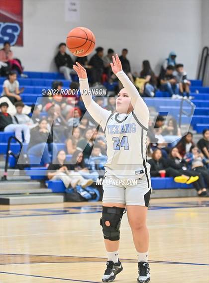 Thumbnail 2 in Sam Rayburn vs Crosby (McDonald's Texas Invitational) photogallery.