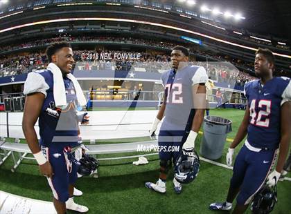 Thumbnail 3 in Allen vs. Duncanville (UIL 6A Regional Final) photogallery.