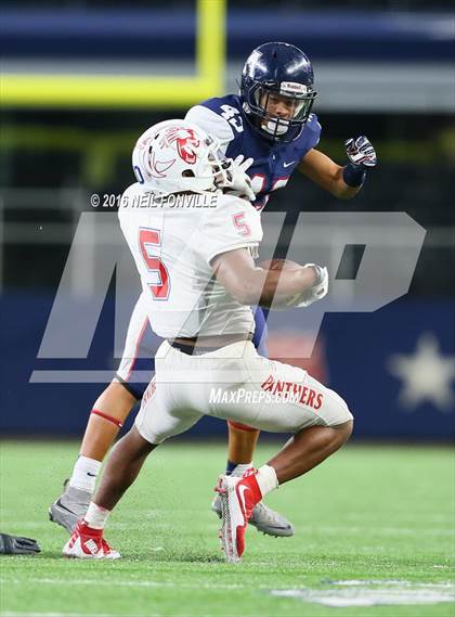 Thumbnail 3 in Allen vs. Duncanville (UIL 6A Regional Final) photogallery.