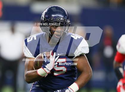 Thumbnail 3 in Allen vs. Duncanville (UIL 6A Regional Final) photogallery.
