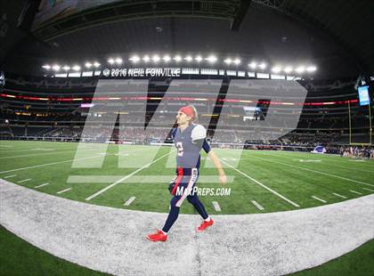 Thumbnail 2 in Allen vs. Duncanville (UIL 6A Regional Final) photogallery.