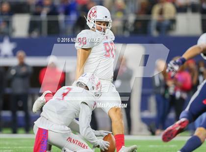 Thumbnail 1 in Allen vs. Duncanville (UIL 6A Regional Final) photogallery.
