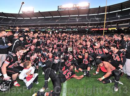 Thumbnail 3 in Huntington Beach vs. Newport Harbor (CIF SS Southwest Final) photogallery.
