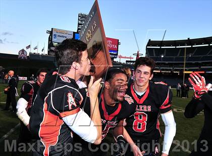 Thumbnail 3 in Huntington Beach vs. Newport Harbor (CIF SS Southwest Final) photogallery.