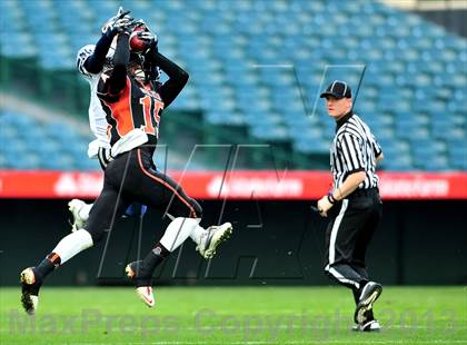 Thumbnail 2 in Huntington Beach vs. Newport Harbor (CIF SS Southwest Final) photogallery.