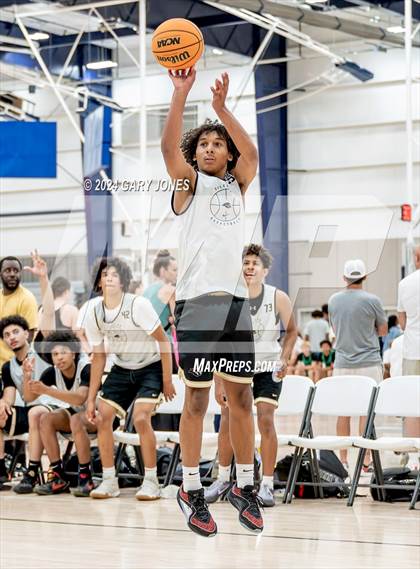 Thumbnail 2 in Salesian College Preparatory vs Windward (Cali Live Boys 2024) photogallery.