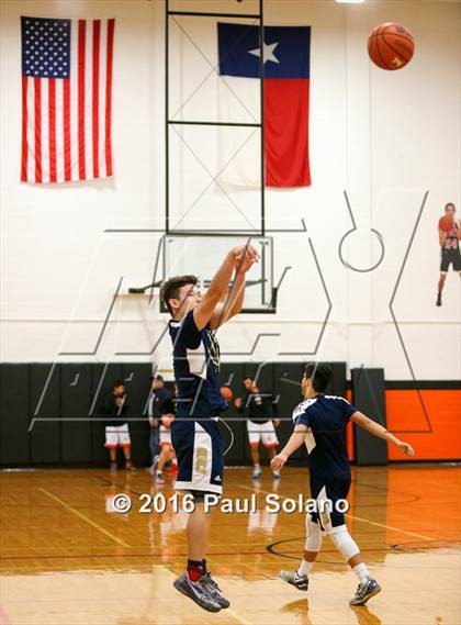 Thumbnail 2 in Holy Cross @ TMI-Episcopal photogallery.
