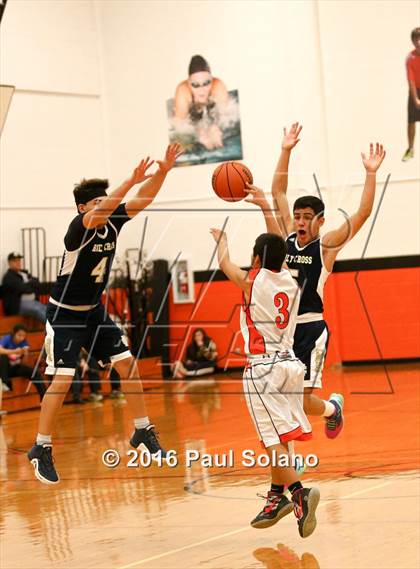 Thumbnail 2 in Holy Cross @ TMI-Episcopal photogallery.