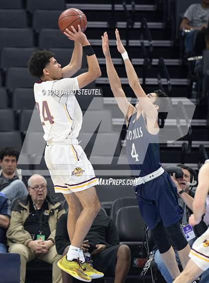 Thumbnail 2 in Chino Hills vs. Las Lomas (CIF State D1 Final) photogallery.