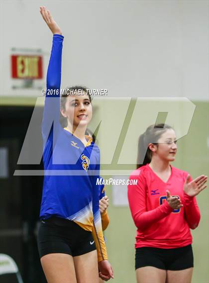 Thumbnail 1 in Fall River vs. Portola (CIF NS Final) photogallery.
