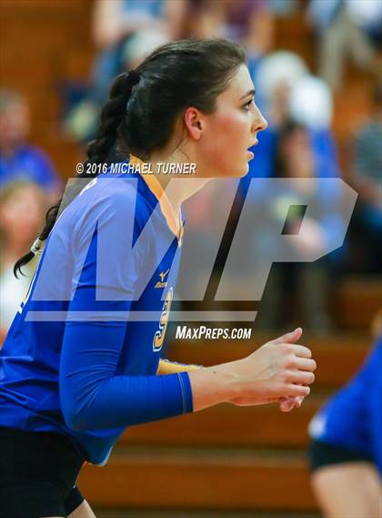 Thumbnail 2 in Fall River vs. Portola (CIF NS Final) photogallery.