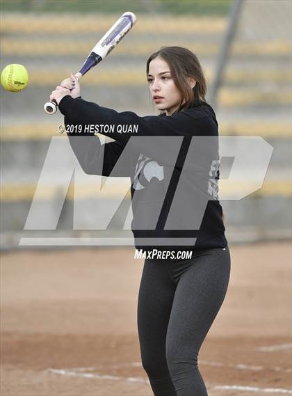 Thumbnail 1 in Mountain View vs. Cathedral Catholic (Michelle Carew Classic) photogallery.