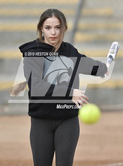 Thumbnail 3 in Mountain View vs. Cathedral Catholic (Michelle Carew Classic) photogallery.