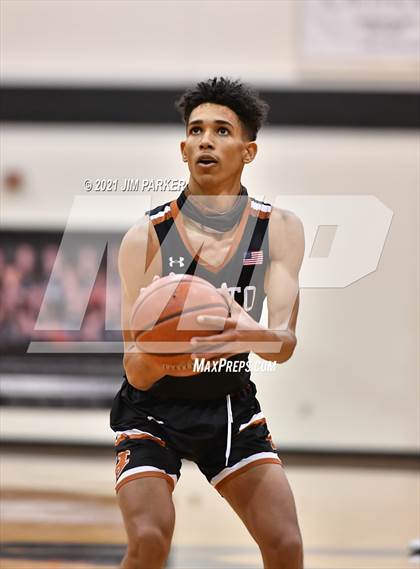 Thumbnail 2 in Hutto @ Vandegrift photogallery.