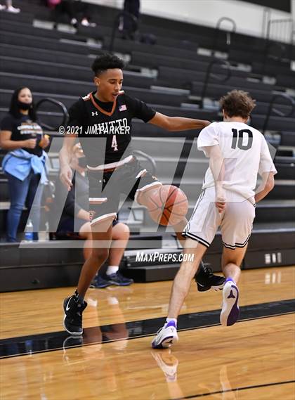 Thumbnail 3 in Hutto @ Vandegrift photogallery.