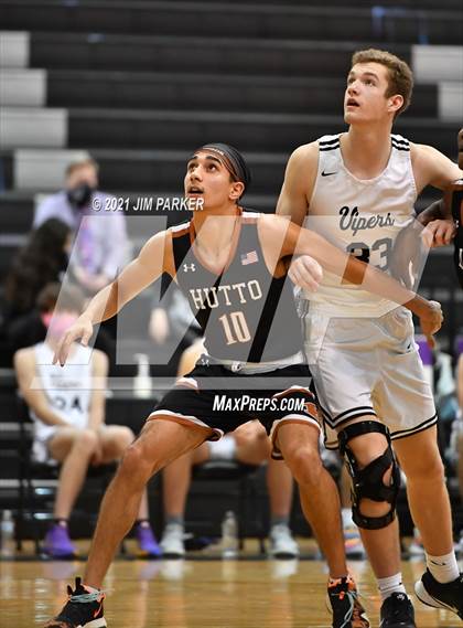 Thumbnail 3 in Hutto @ Vandegrift photogallery.