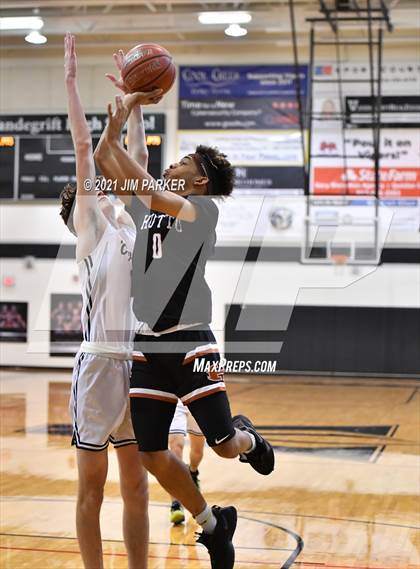 Thumbnail 2 in Hutto @ Vandegrift photogallery.